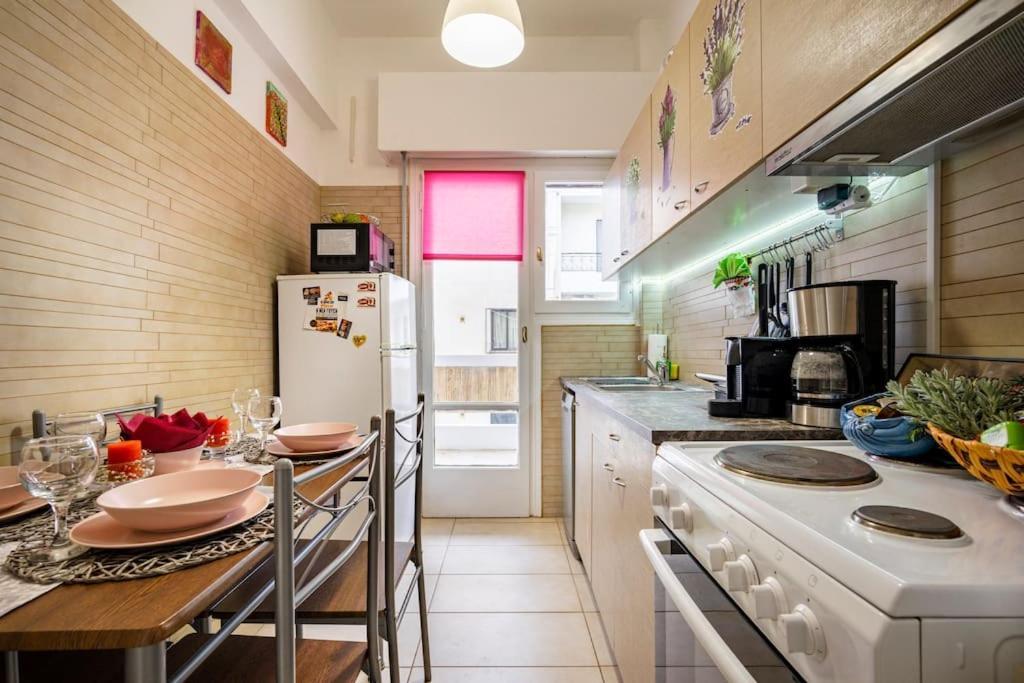 Athens Paradise Cozy 53 Sqm Apartament Near To Metro ภายนอก รูปภาพ